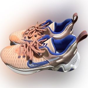 Nike immortality basketball shoes